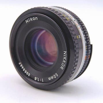 Nikon 50mm 1:1.8 AI-S Cleaned inside the lens in August 2026, Nieuw