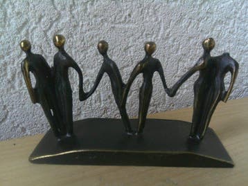 Artihove - Beeldje - OUR TEAM - Gepatineerd brons, Antiek en Kunst