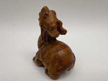 Netsuke dune tortue-dragon (Ryki) - Buis - Yoshikawa ()