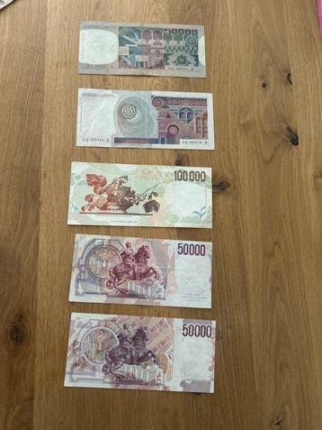 Italië. - 5 banknotes - various dates (Zonder minimumprijs), Postzegels en Munten