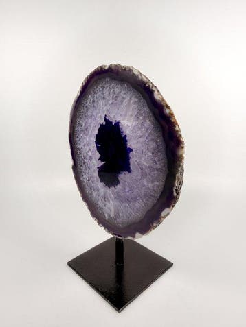 Agate avec géode de cristal de roche sur socle Géode -, Collections