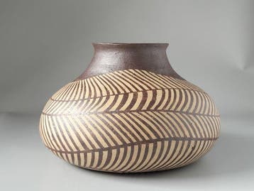 Ingelegde keramische vaas “Zogan Tsubo”, ornamenten met