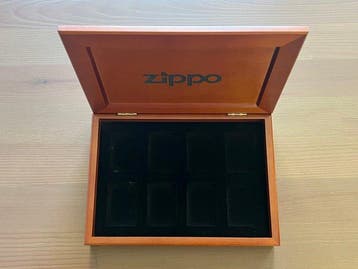 Zippo, Official Wooden Collectors Display Case for 8, Nieuw