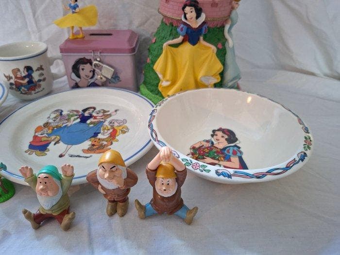 Figuur - Disney Sneeuwwitje 26x. (26) -, Antiquités & Art, Antiquités | Autres Antiquités