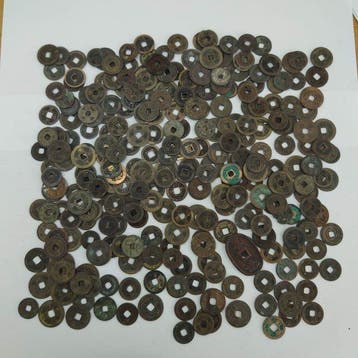 Japan. Cash coin Edo Period, Lot of 1 Kg coins (Zonder