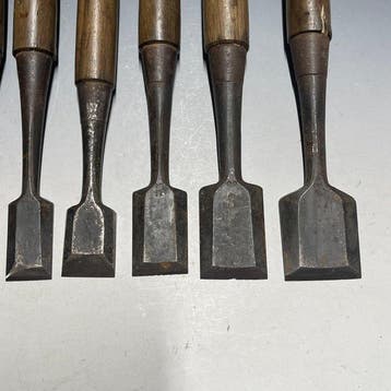Tataki Oire Nomi, Toishi | Bench Chisels w/Whetstone, Roll