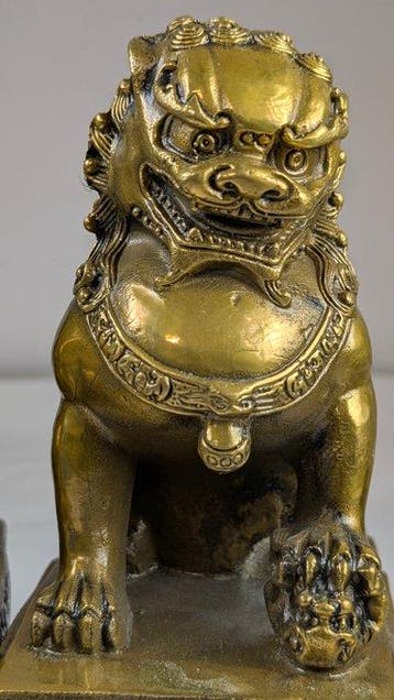 Een paar bronzen Foo Dogs - Verguld brons, Gepolijst brons -, Antiek en Kunst