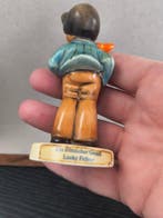 Goebel - Beeldje - Lucky Fellow (M.I. Hummel Club 1992/1993)