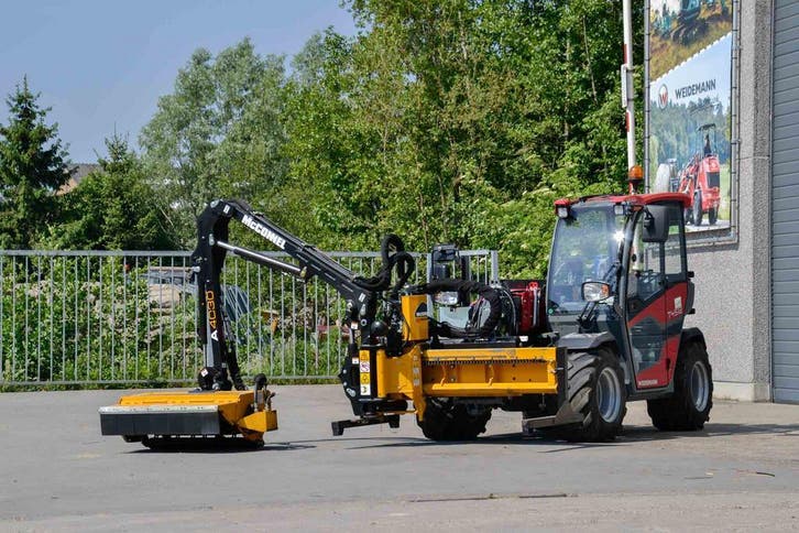 Weidemann T4512 ( 45pk ) verreiker + McConnel 4030 VERSI arm, Articles professionnels, Machines & Construction | Jardin, Parc & Sylviculture