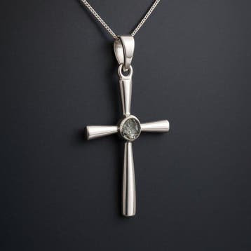 MOLDAVIET. Kruis hanger met bijpassende ketting. Set in 925