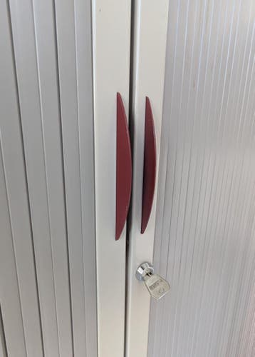 hoge roldeurkast MEWAF, Huis en Inrichting, Ophalen, 100 tot 150 cm, Meerdere deuren, 150 tot 200 cm