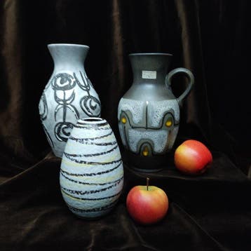 Carstens Tönnieshof, Jasba - Vaas - Creamware, Klei - Drie