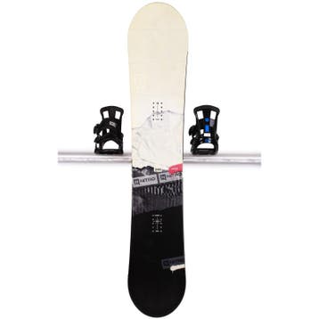 152 158 snowboard NITRO PRIME RAW 2024, Black/white, FLATout, Sport en Fitness, Verzenden, Gebruikt