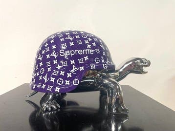 Van Apple - Louis Vuitton