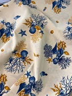 Elegant tafelkleed voor grote tafels. Blauwe koraal. -