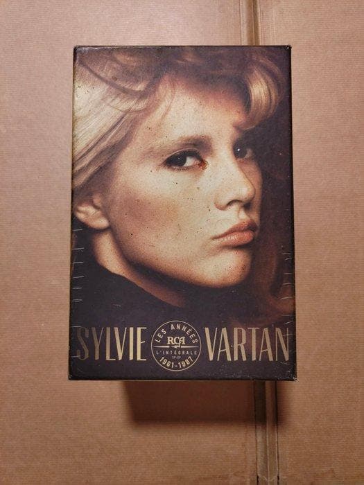 シルヴィ・バルタン ボックス「Les Annees RCA 1961-1986」 Les Annees RCA 1961-'83 : Vartan, Sylvie: Amazon.fr: CD et Vinyles}