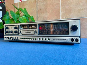 Grundig - Récepteur 30 Récepteur stéréo à semi-conducteurs