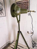 Statief vloerlamp - Militaire lamp op statief - Metaal, Hout, Antiek en Kunst