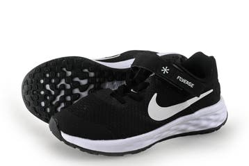 Nike Sneakers Jongens in maat 29½ Zwart, Kinderen en Baby's, Verzenden, Jongen of Meisje, Schoenen, Zo goed als nieuw