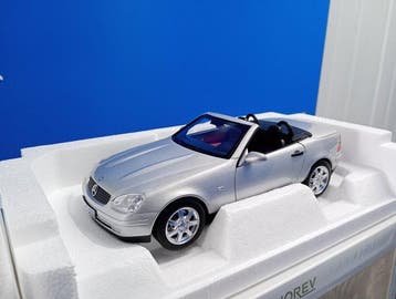 Norev 1:18 - Voiture de sport miniature - Mercedes-Benz SLK, Hobby en Vrije tijd, Nieuw