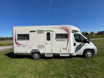 2010 Trigano Granduca Fiat Ducato 2.3JTD 4 personen 47.000km, Caravans en Kamperen, Mobilhomes, Ringverwarming, Fiat, Alarme, 5 tot 6 meter