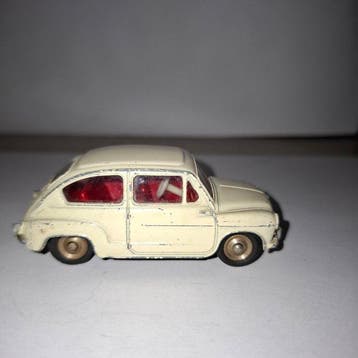 Dinky Toys 1:43 - Modelauto - Fiat 600, Nieuw