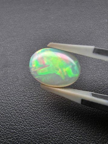 2,7 ct naturel Cabochon- 0.5 g