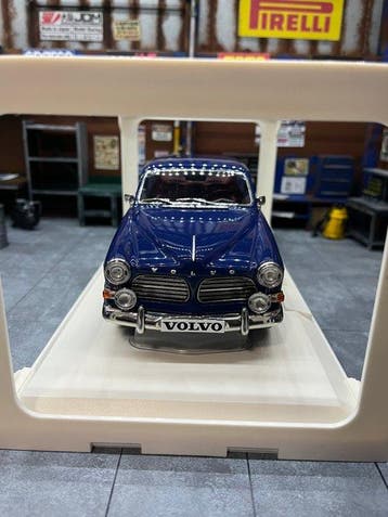 Norev 1:18 - Voiture miniature - Volvo Amazon 1966
