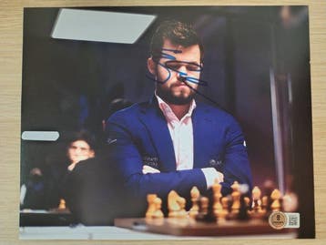 Magnus Carlsen - Chess Grandmaster - Signed in person w/