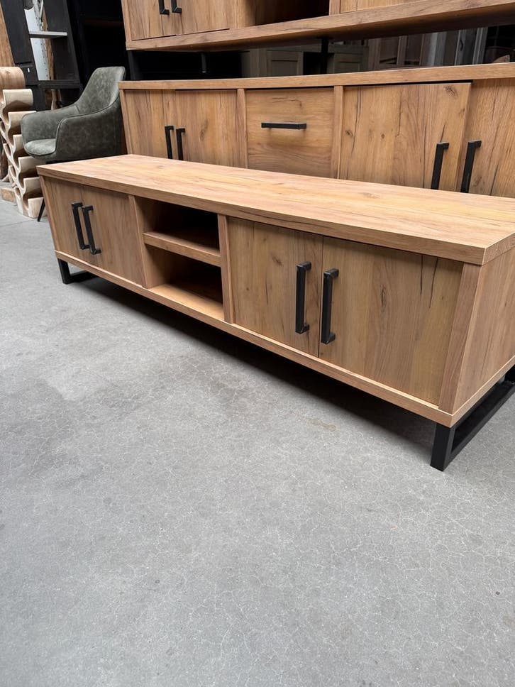 Ronda tv-dressoir, kleur wild oak, Maison & Meubles, Armoires | Mobilier de télévision