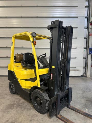 Chariot élévateur gaz Cesab M318G - Triplex 4,7 m - 4 lignes, 1000 à 2000 kg, LPG, Chariot élévateur, Cesab