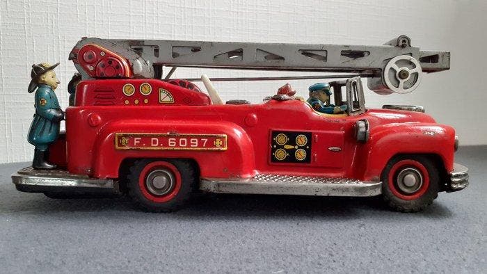TN Toys Nomura - Model vrachtwagen - Fire Truck Studebaker, Antiek en Kunst, Antiek | Speelgoed