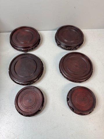 Standaard (6) - Set van 6 Chinese gesneden houten