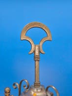 Prunkvolle Tischlampe im Antik-Stil – Messing & Holz –