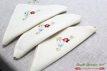 Tovaglia rettangolare x 12 Ricamo a mano punto raso 100%