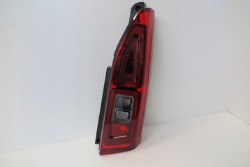 Achterlicht rechts Opel Combo E Berlingo IV 9820555080, Verzenden, Gebruikt