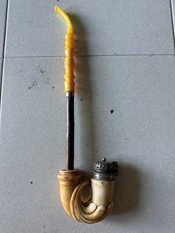 Pipe - mousse,bakélite,argent,os,terracotta - (3), Collections
