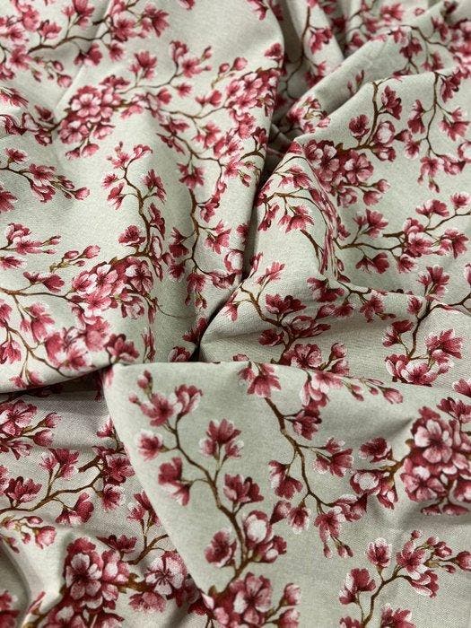 Prachtige meubelstof met kersenbloesems. - Textiel - 280 cm, Antiek en Kunst, Antiek | Tapijten, Tafelkleden en Textiel