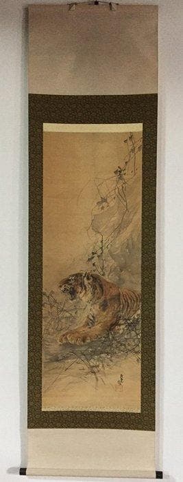 Fierce tiger / Japanese Vintage Hanging Scroll KAKEJIKU /, Antiek en Kunst, Antiek | Overige Antiek