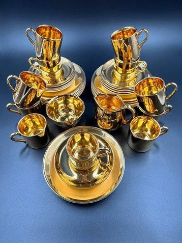 Crown Devo - Koffie- en theeservies (25) - Beenderporselein
