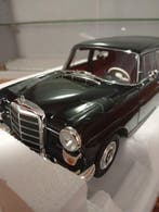 Norev 1:18 - Modelauto - Mercedes 200 - Mercedes 200, Nieuw