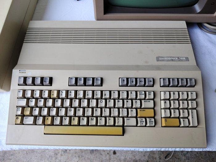 Commodore C128 - Computer (1), Games en Spelcomputers, Spelcomputers | Overige Accessoires