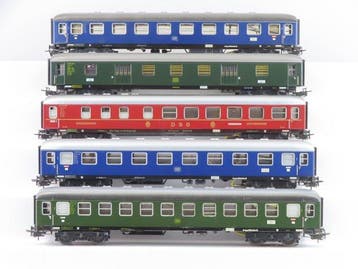 Märklin H0 - 4022/4023/4024/4026 - Modeltrein personenwagen, Nieuw