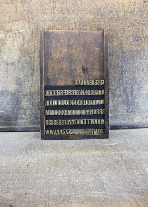 Drukblokken - Nederland - Volledig alfabet kapitalen (A-Z), Antiek en Kunst, Kunst | Designobjecten