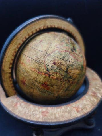 Terrestrial table globe - 1930-1940