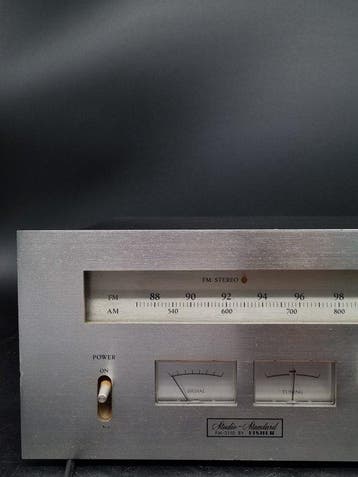 Fisher - FM-2110 Tuner