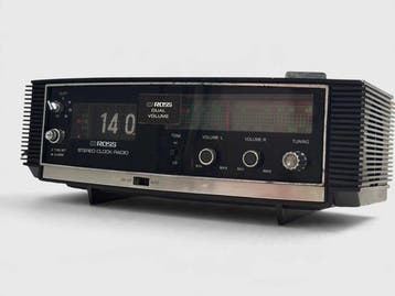 Flip klok - ROSS 5100S – 1970s Stereo Flip Clock Radio –, Antiek en Kunst