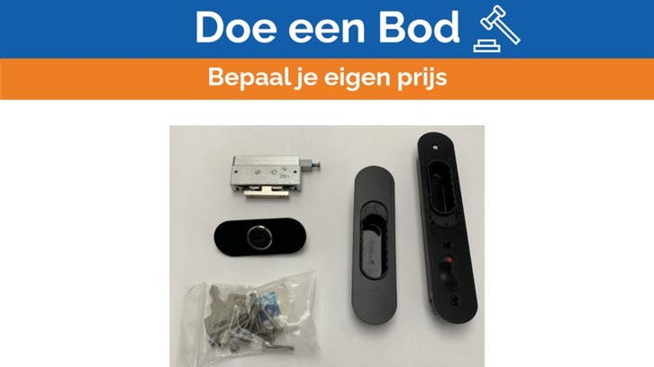 Bieden: Southco Black Marine Side Door Lock Set with Handle, Sports nautiques & Bateaux, Accessoires navigation, Enlèvement ou Envoi