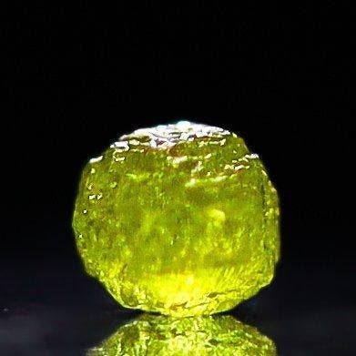 Diamant jaune canari FANCY • PAS DE PRIX DE RÉSERVE • Un, Verzamelen, Mineralen en Fossielen