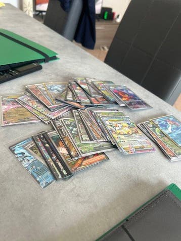 Pokémon - 70 Bulk kaarten Foil, Full art, Alternate art -, Nieuw